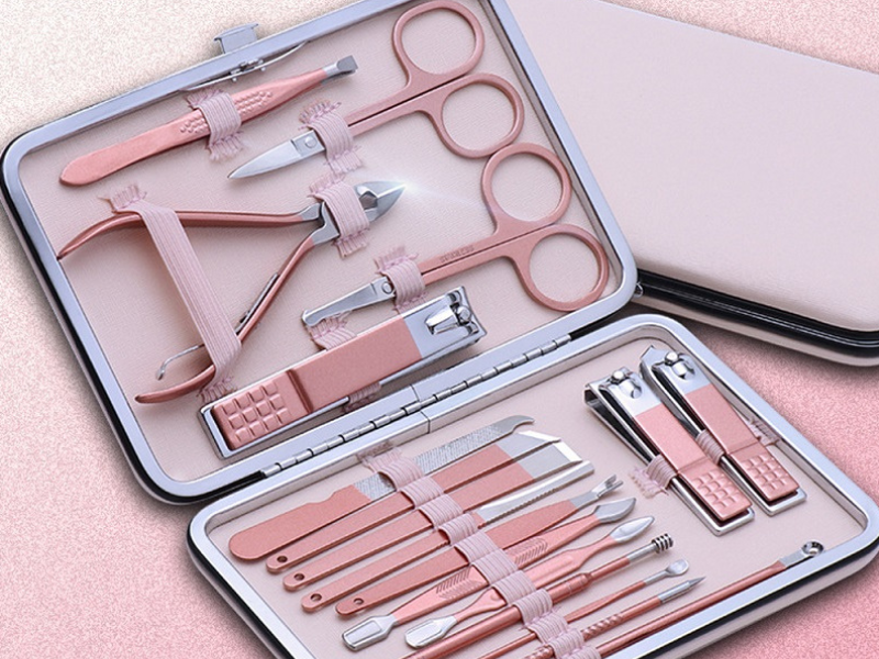 Odkryj wygodne osobiste zestawy do manicure
